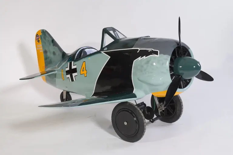 04-Fw190-01