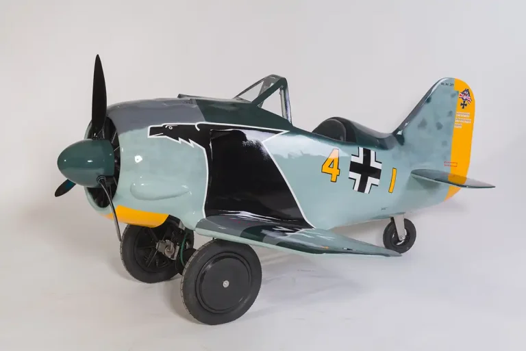 04-Fw190-04
